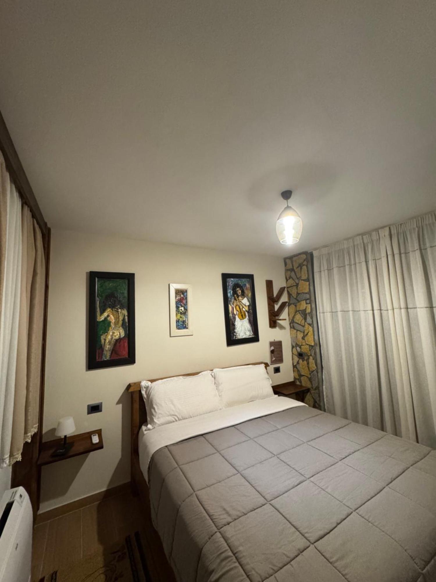 Vila Shehi Guesthouse And Winery Mucaj ภายนอก รูปภาพ